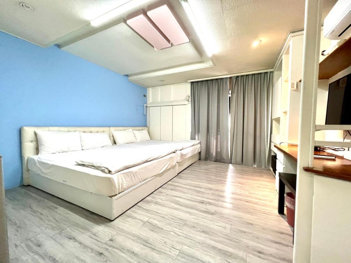 Appartamento 逢甲mickey House Taichung Esterno foto